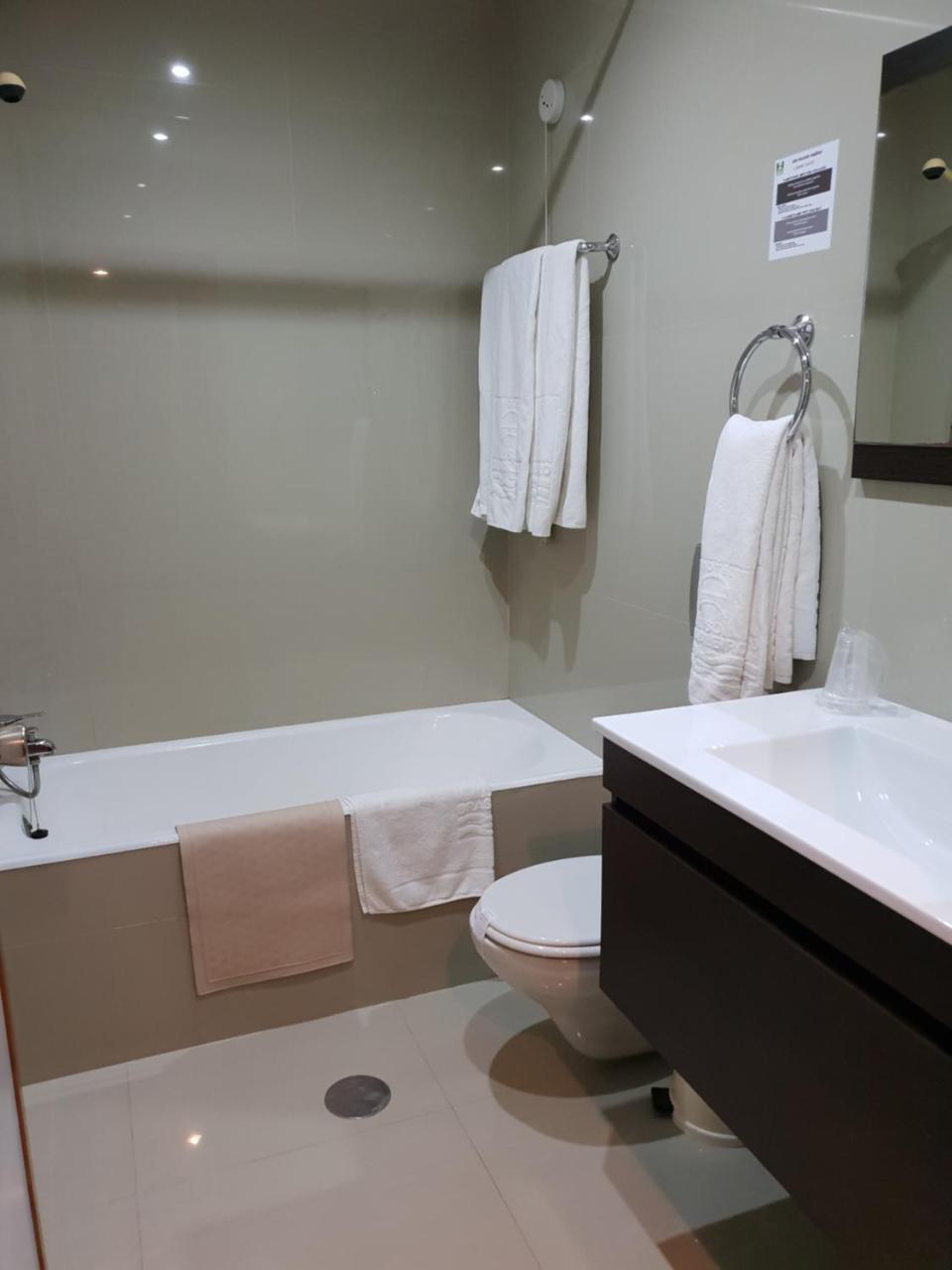 Luso Brasileiro Hotel โปโว เดอ วาร์ซิม ภายนอก รูปภาพ